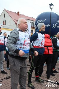 Rozgrzewka uczestników biegu